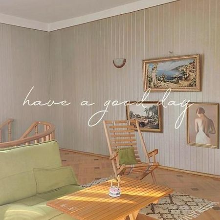 Khashuri Guest House Metreveli Street 19 מראה חיצוני תמונה