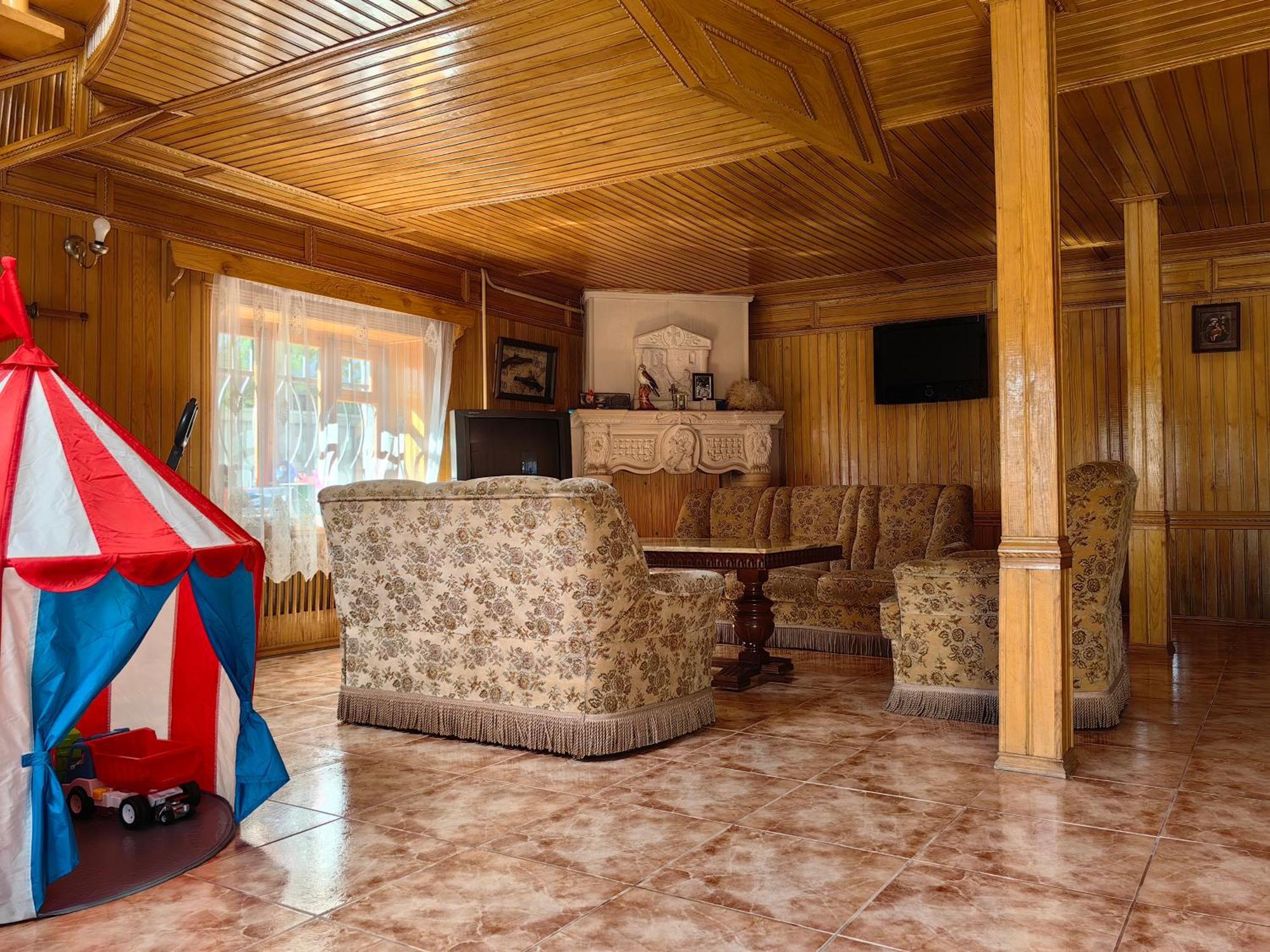 Khashuri Guest House Metreveli Street 19 מראה חיצוני תמונה
